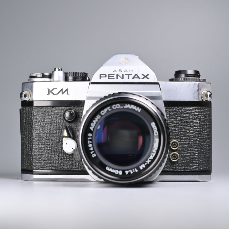 Pentax KM + SMC Pentax-M 50mm F1.4 Lens [READ]
