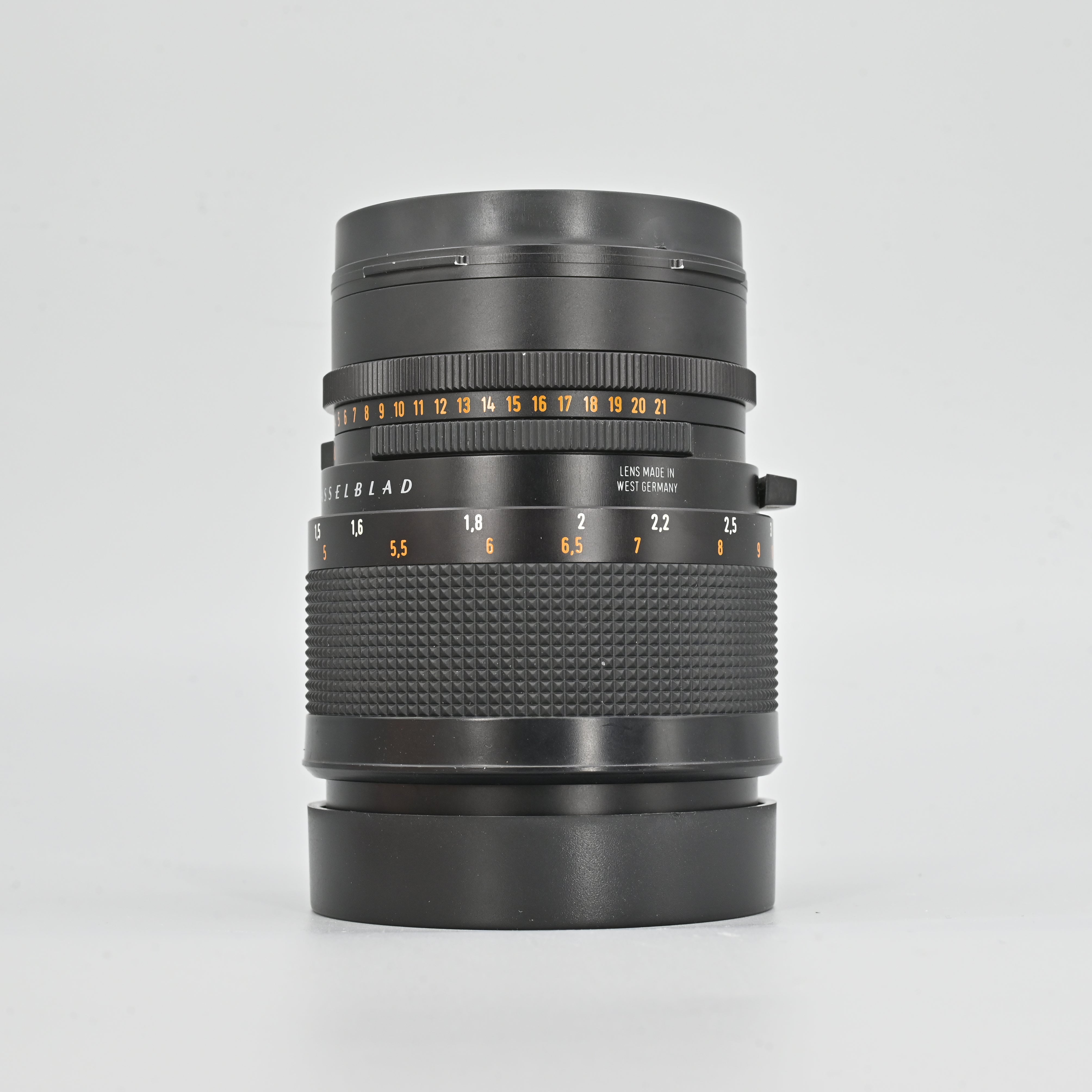 Hasselblad Carl Zeiss Sonnar 150mm F4 Lens. – SHOWA