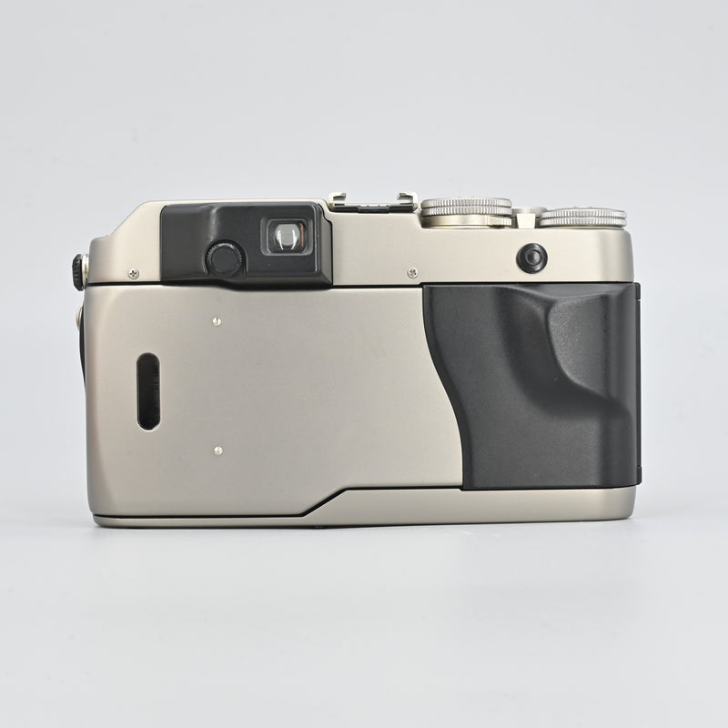 Contax G1 Silver Label + Carl Zeiss Biogon 28mm F2.8 T* Lens [READ]