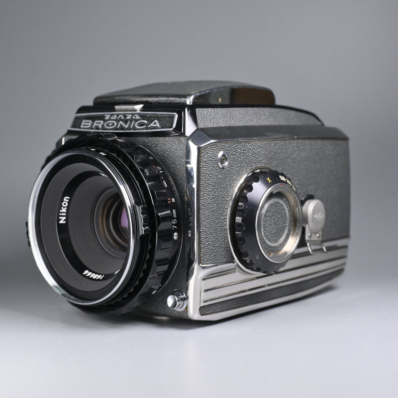 Bronica C2 + Nikkor-P 75mm F2.8 Lens.