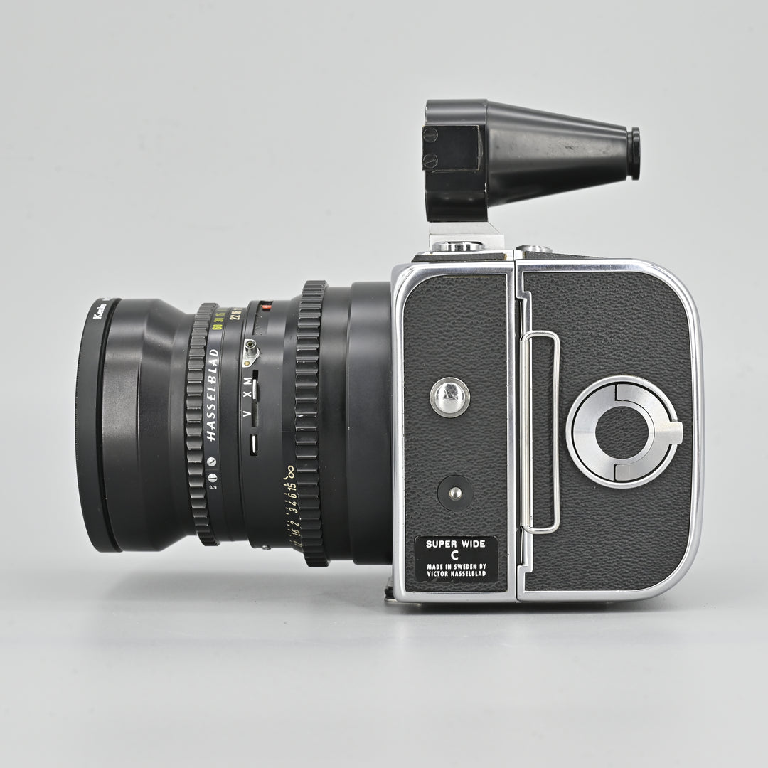 Hasselblad SWC + C12 film magazine.