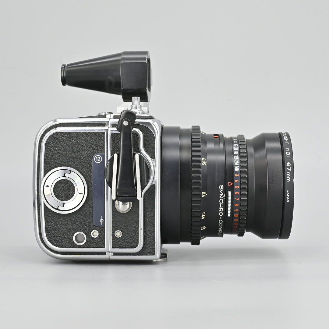 Hasselblad SWC + C12 film magazine.