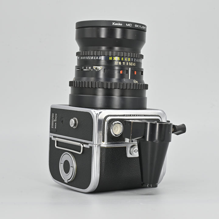 Hasselblad SWC + C12 film magazine.