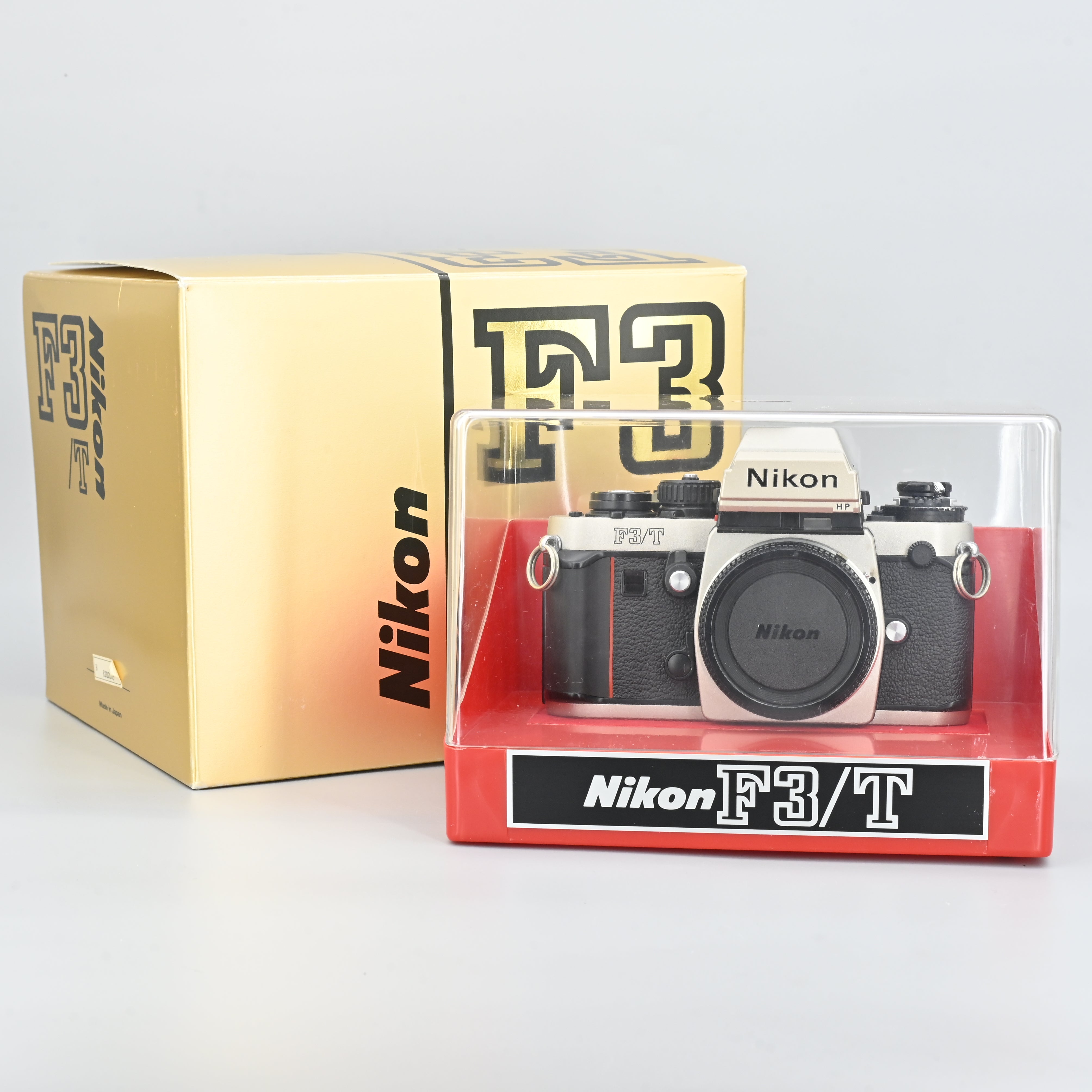 Nikon F3/T HP Body Only (Box Set). – SHOWA