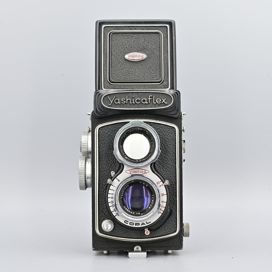 Yashicaflex.