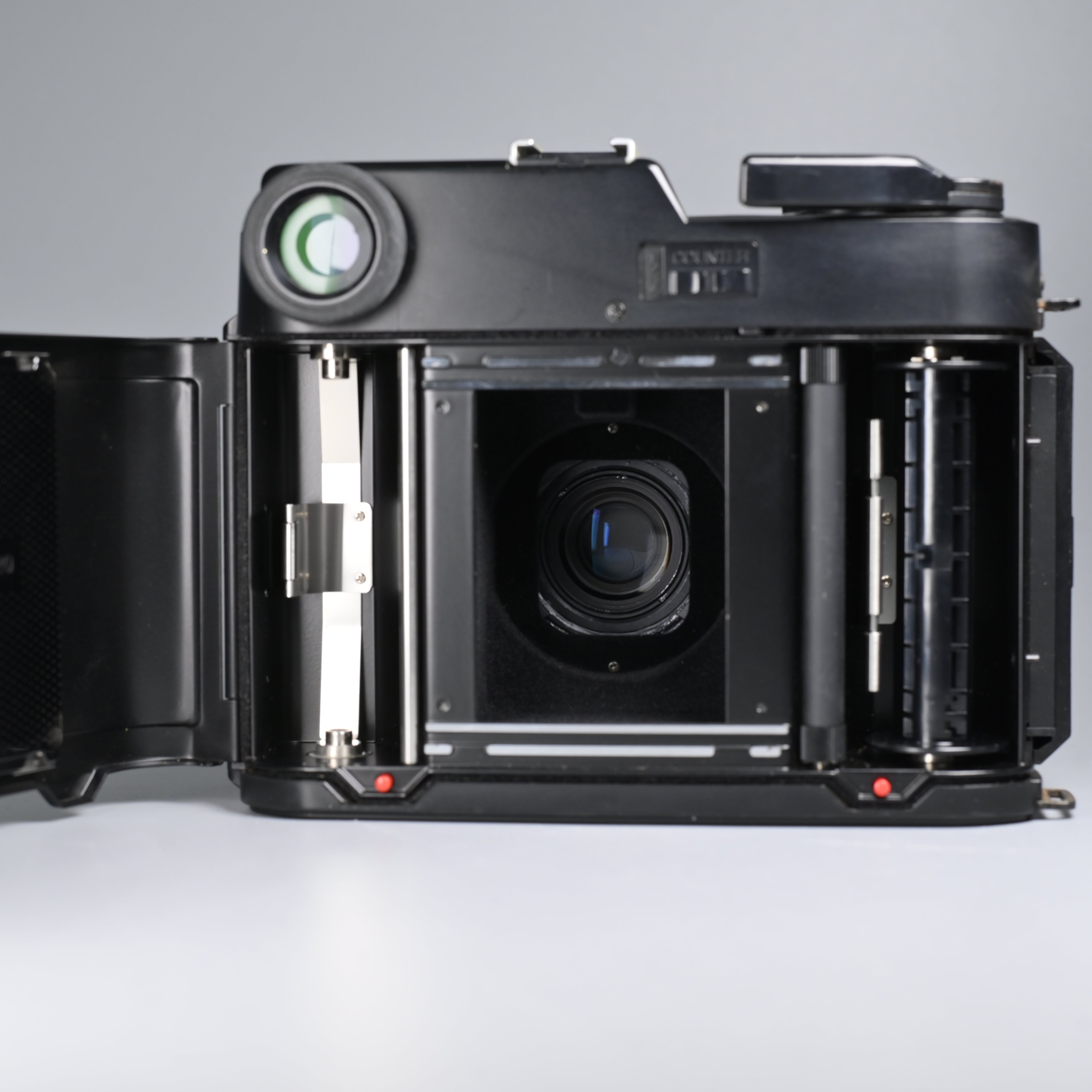 Fujifilm GS645S Wide60. – SHOWA