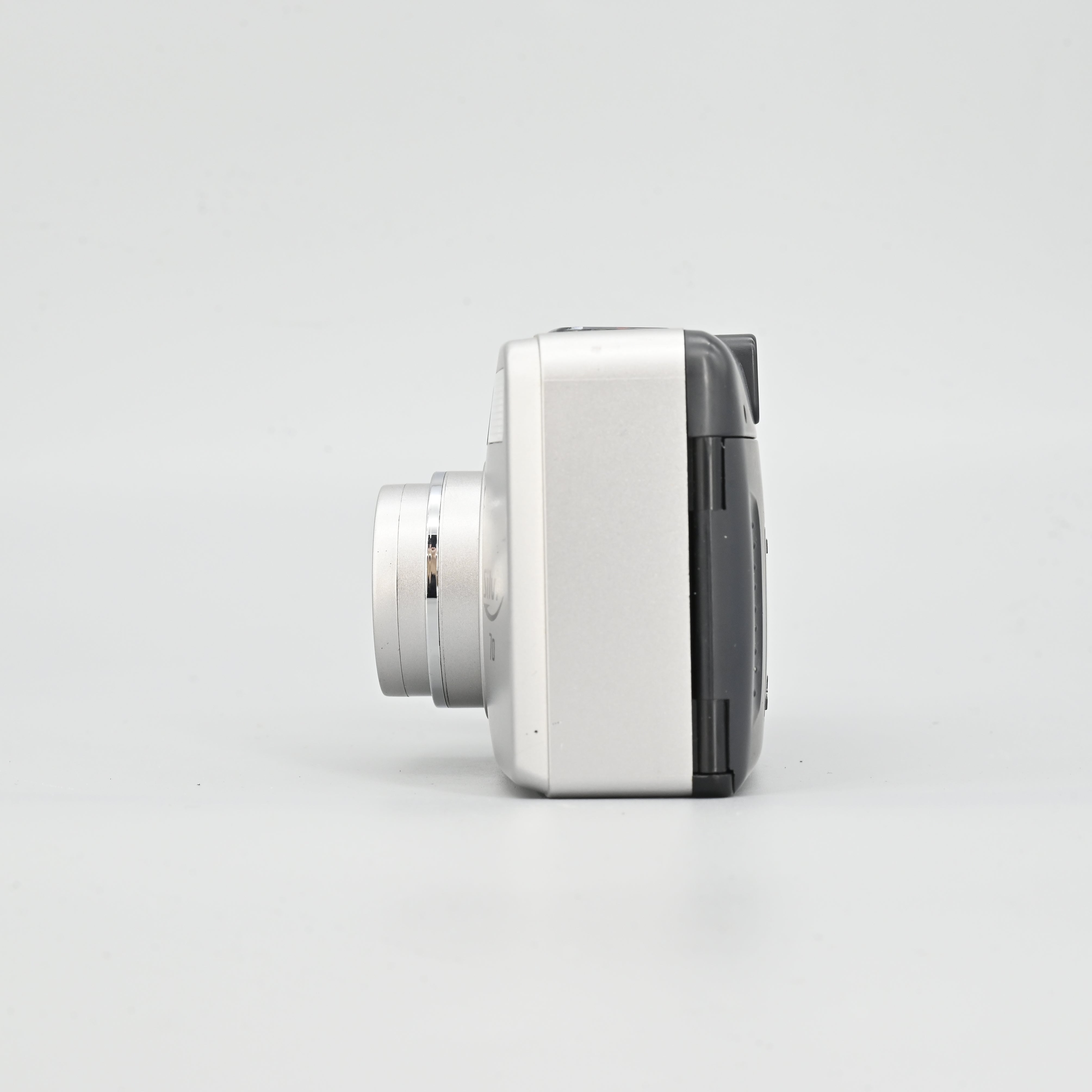 Fujifilm Silvi 70 – SHOWA