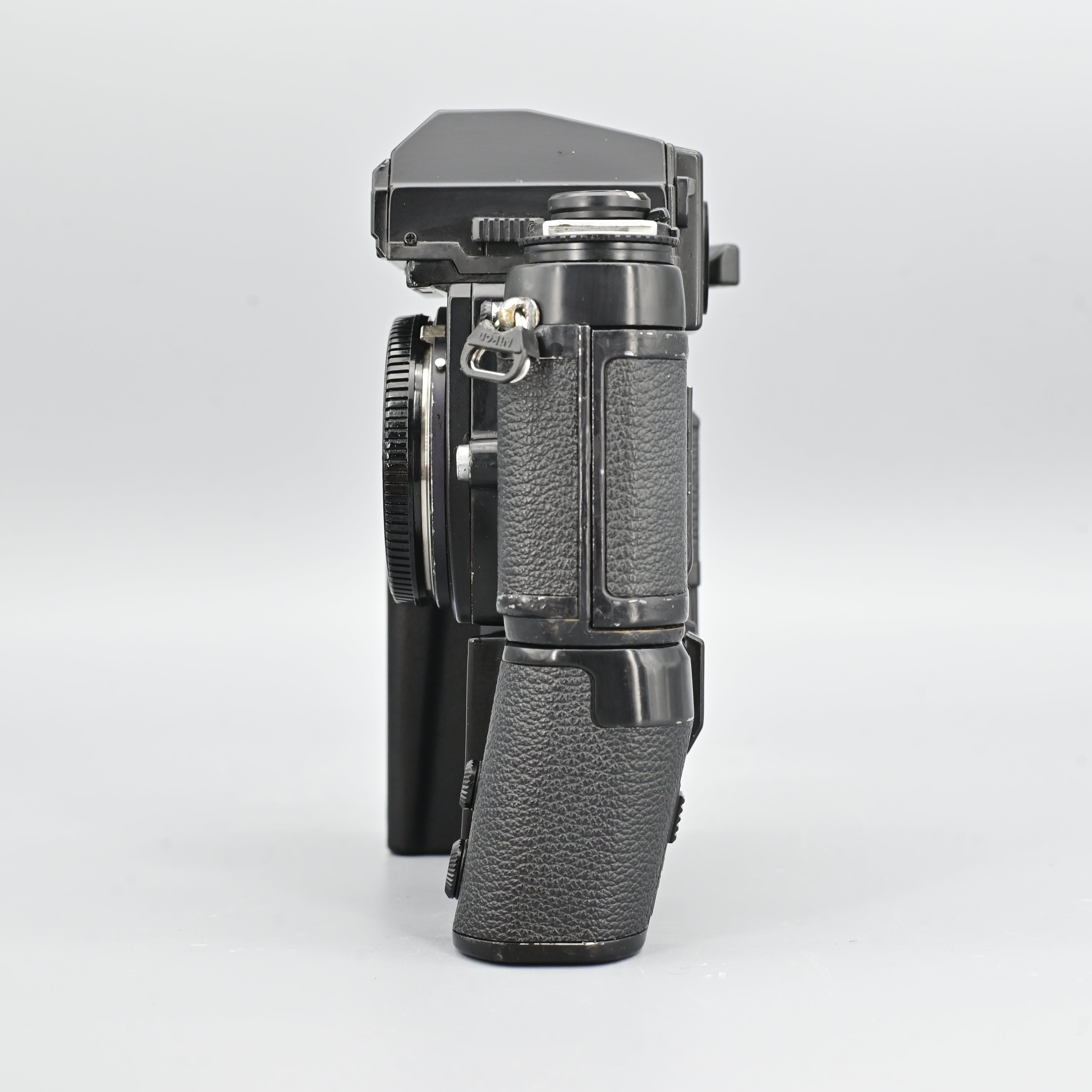 Nikon F3 HP Body Only + MD-4 Motor Drive. – SHOWA