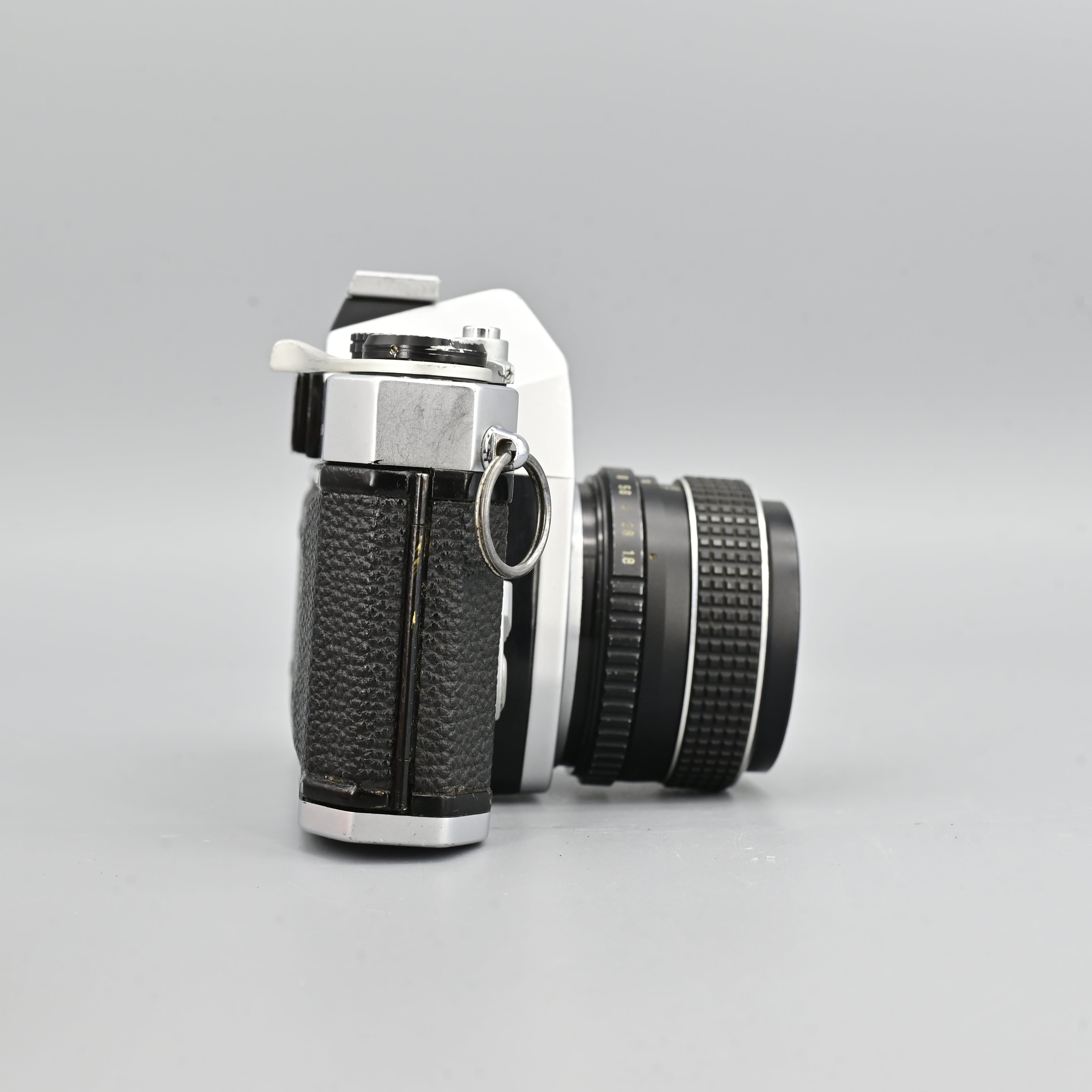 Pentax Spotmatic F SP + Super-Takumar 55/1.8 Lens [READ] – SHOWA