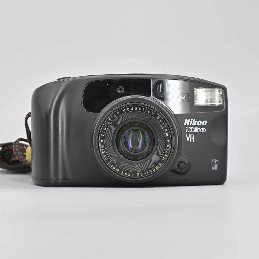 Nikon Zoom 700 VR