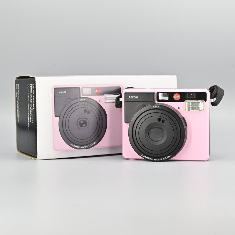 Leica Sofort Instant Camera (Box Set).