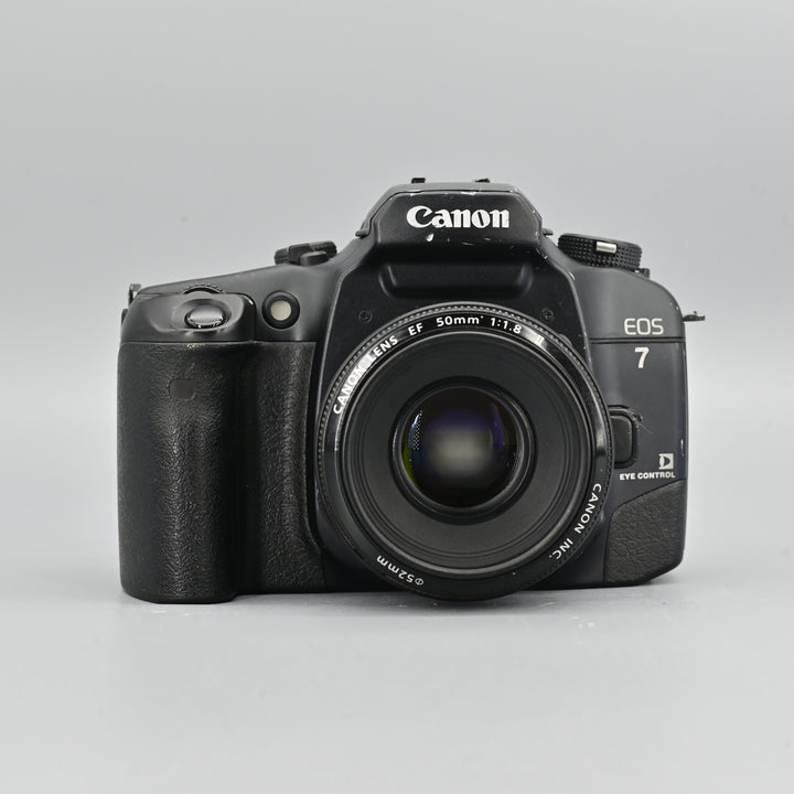 Canon EOS7 + EF 50mm F1.8 II Lens