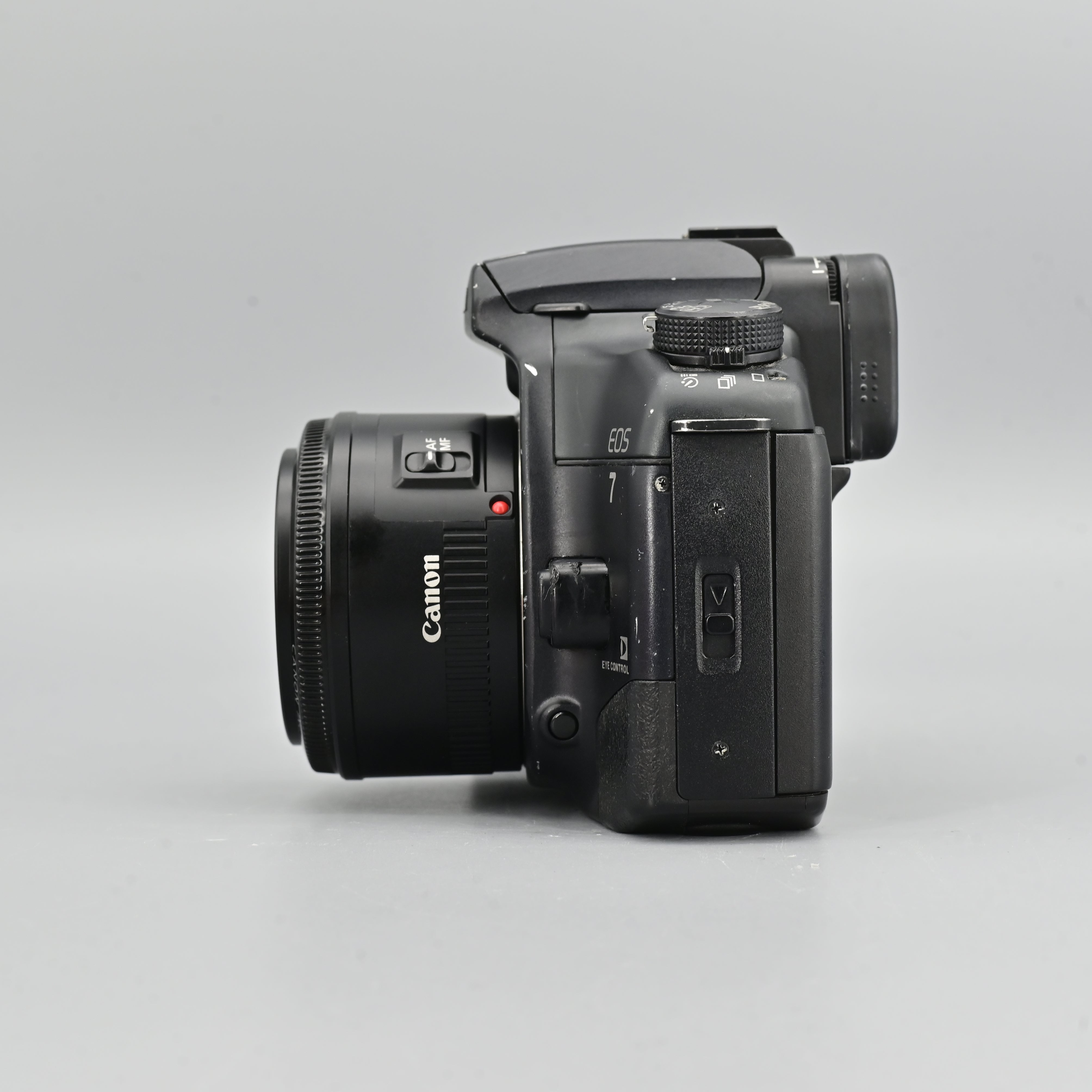 Canon EOS7 + EF 50mm F1.8 II Lens – SHOWA