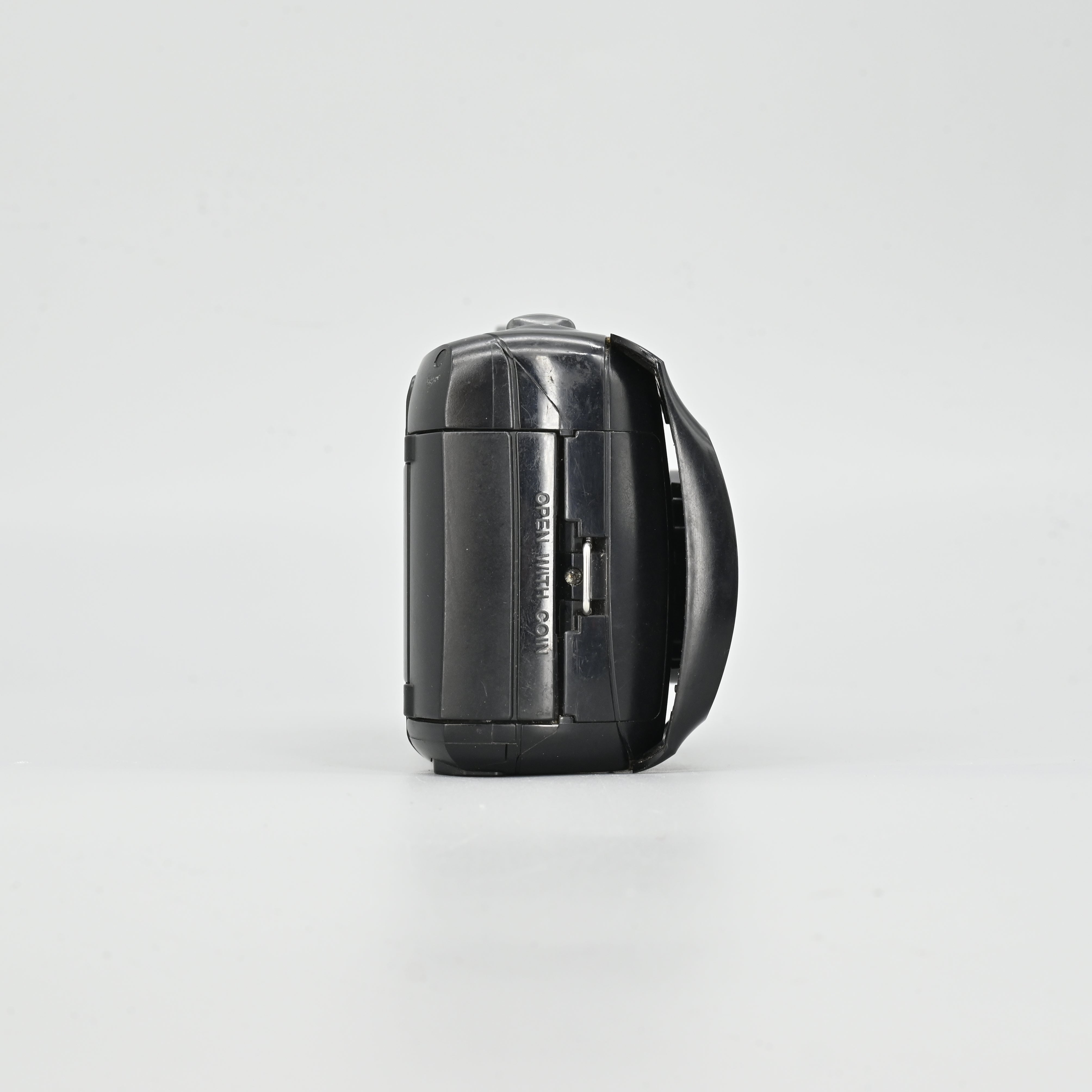 2F022825 OLYMPUS μ [mju:] ZOOM WIDE 80 / 28-80mm オリンパス フィルムカメラ 専用ケース付き Olympus MJU Zoom 140 VF 35mm Point-and-Shoot Film Camera - Grade 6 - Fair