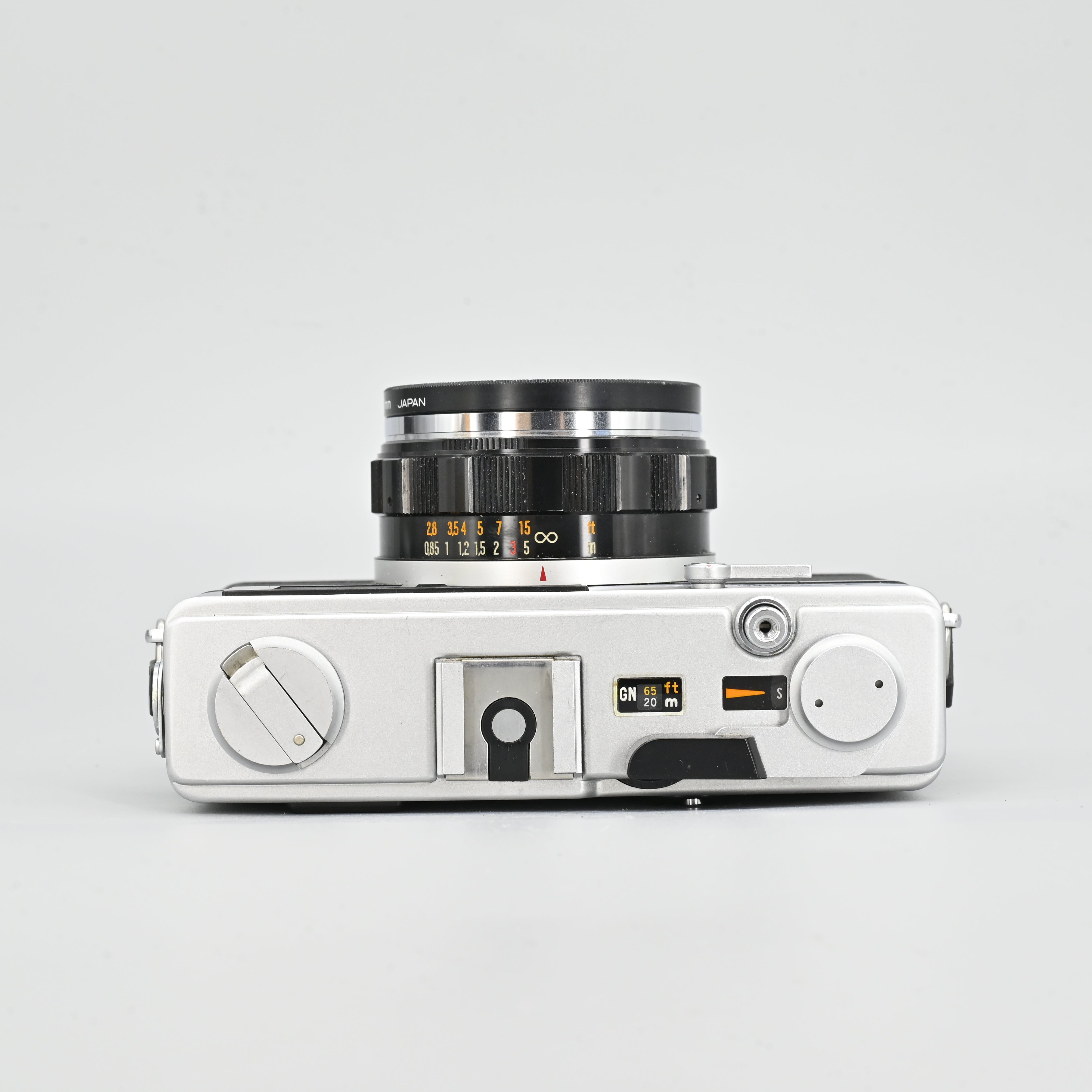 Olympus 35dc  白レザー美品 Olympus 35DC – SHOWA