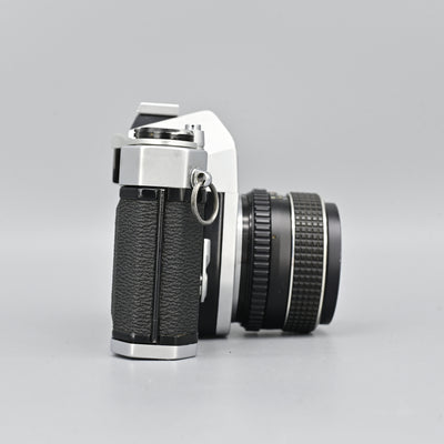 Pentax Spotmatic SP IIa + Super-Takumar 55mm F1.8 Lens [READ]