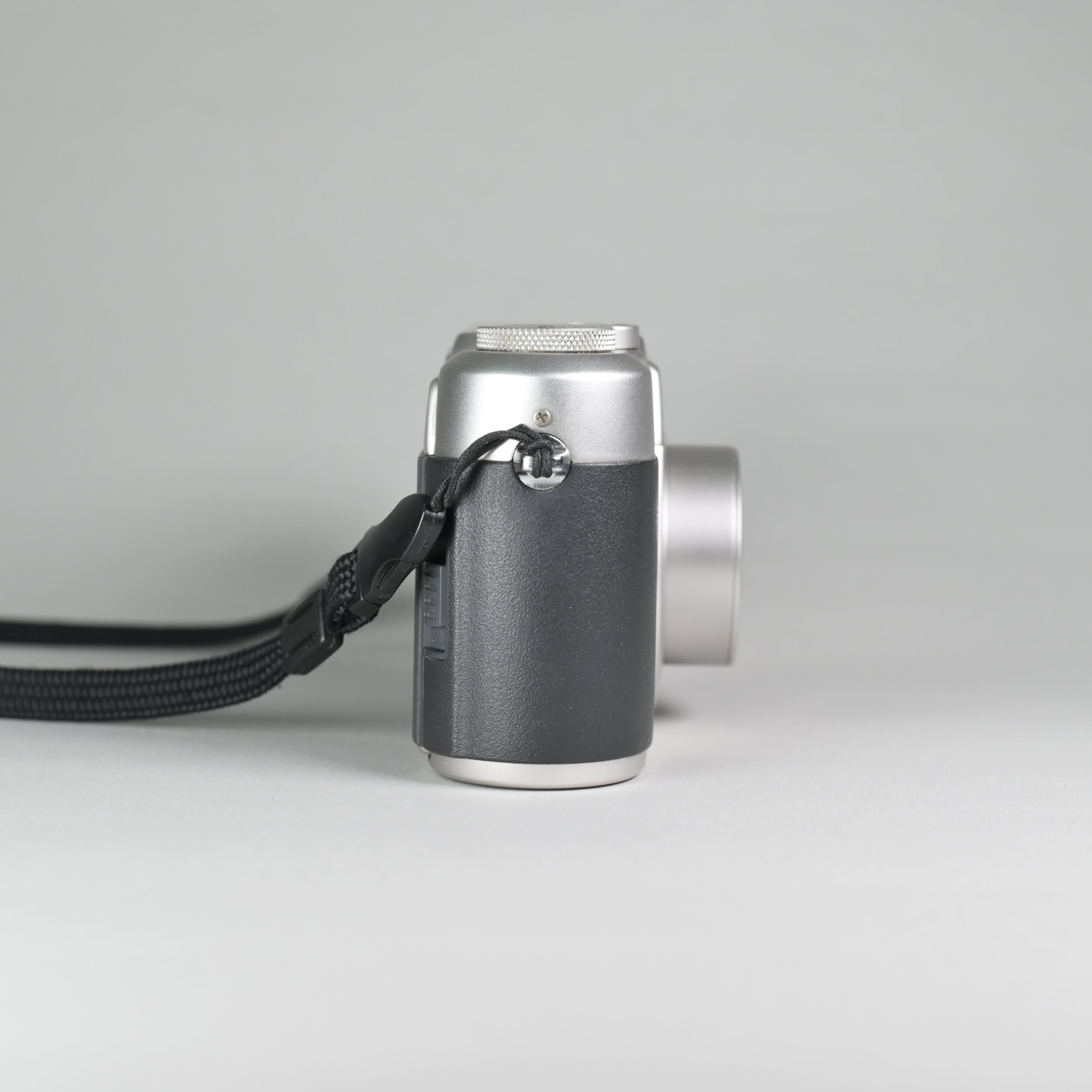 Rollei AFM35. – SHOWA