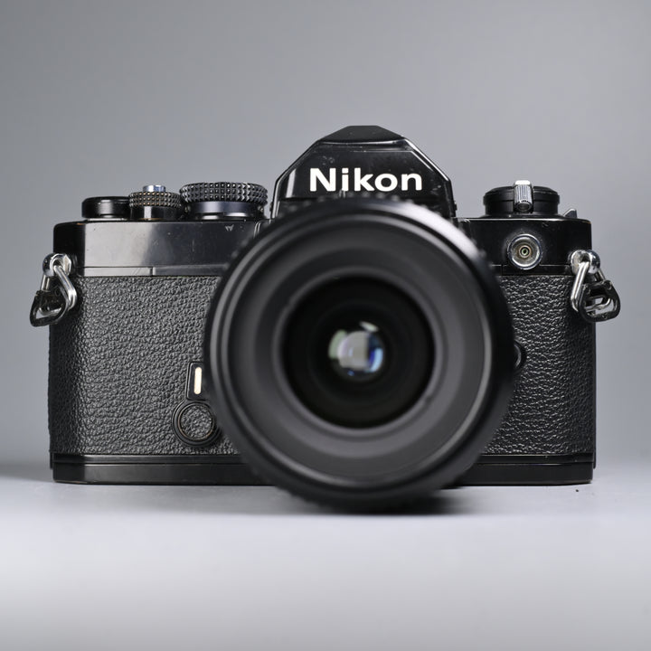 Nikon FM Black + AF Nikkor 35-80mm F4D Zoom Lens