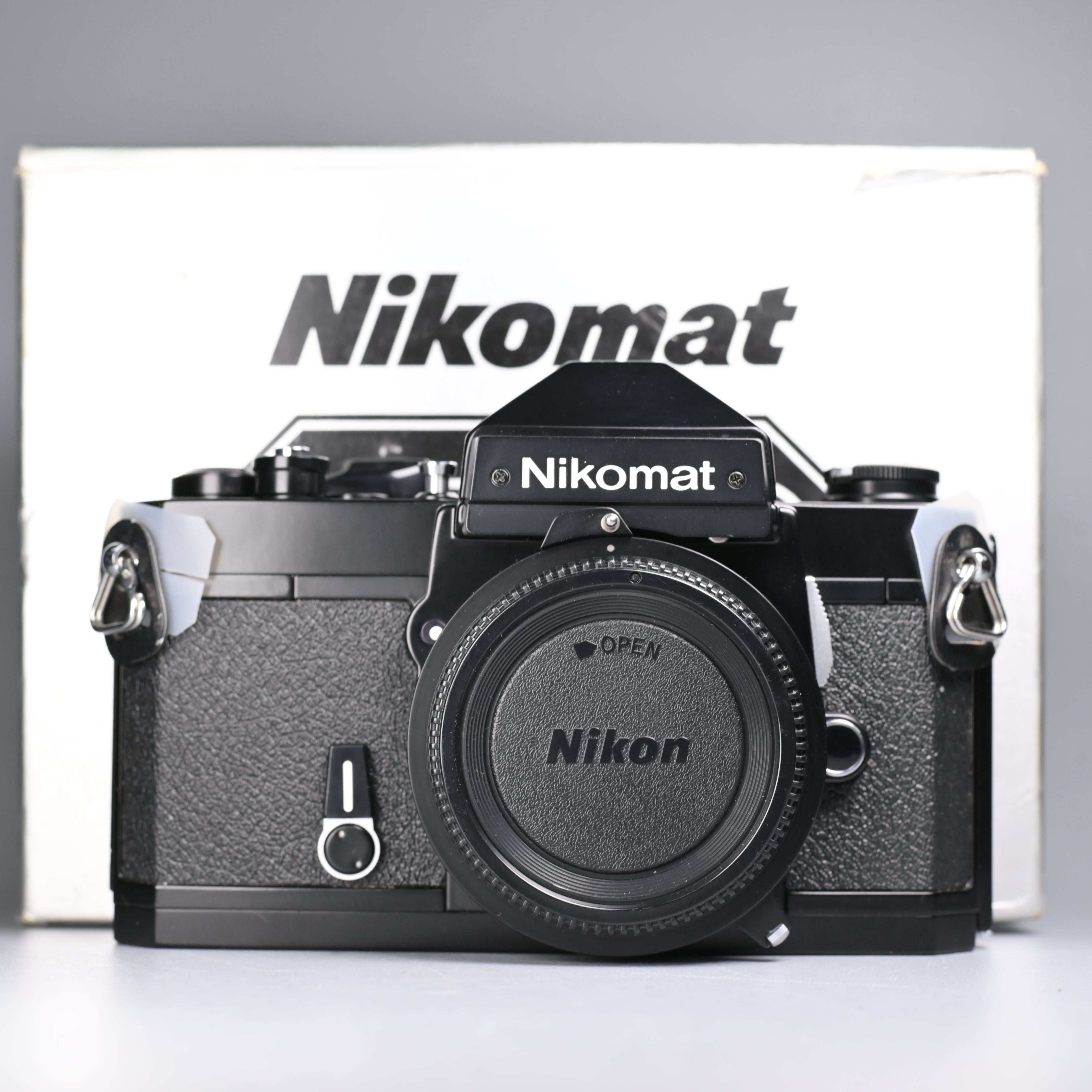 Nikkormat FT2 Black Body Only (Box Set). – SHOWA
