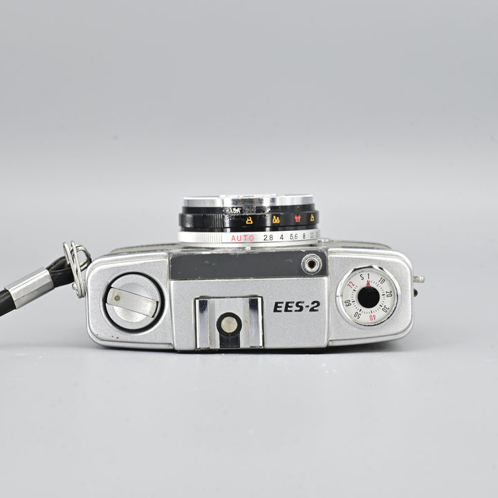 Olympus PEN EE S2.