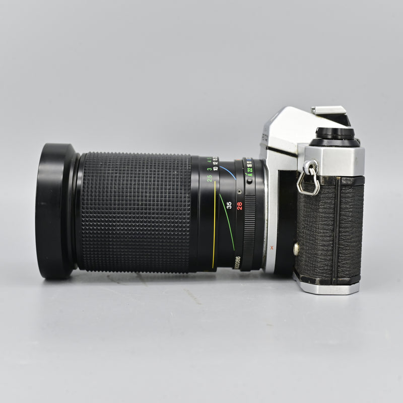 Pentax K1000 + Vivitar Macro Focusing Zoom 28-210mm F3.5 Lens [READ]