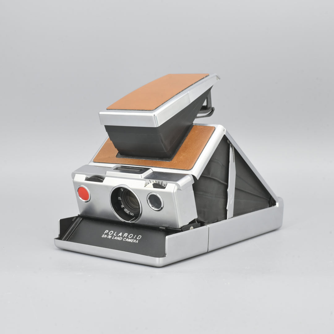 Polaroid SX-70 Land Camera (with Leather Bag).