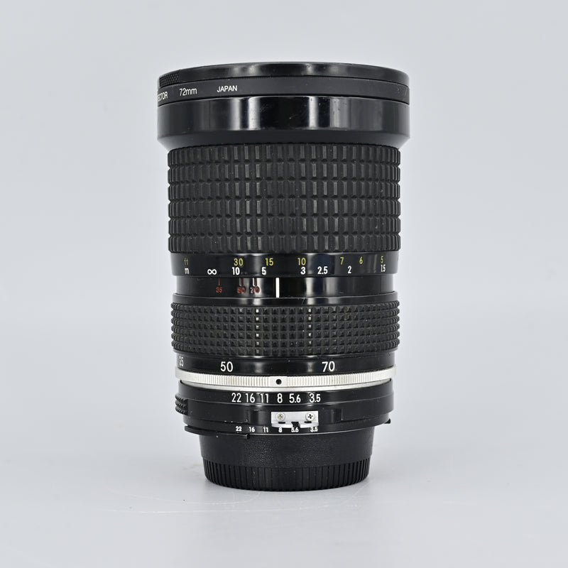 Nikon Zoom-Nikkor 35-70mm F3.5 Lens