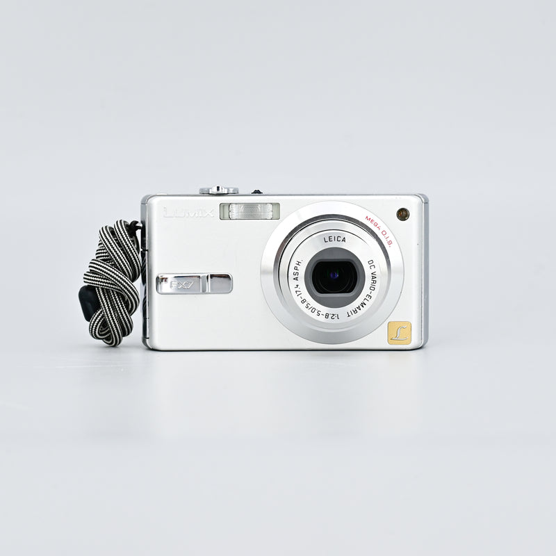 Panasonic Lumix DMC-FX7 CCD Digital Camera