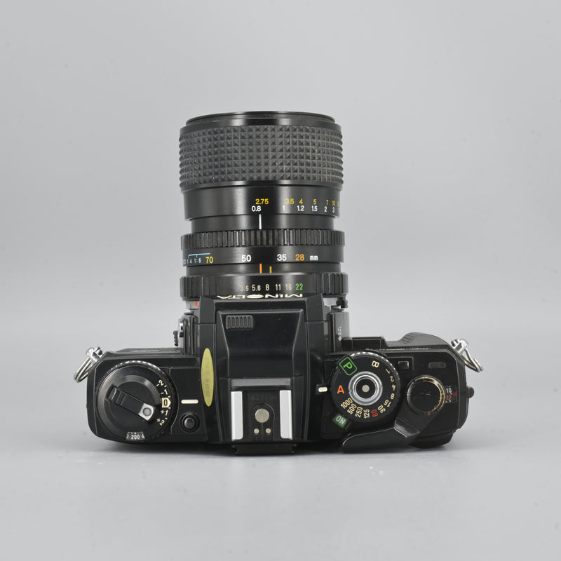 Minolta X700  + MD 28-70mm F3.5-4.8 Zoom Lens