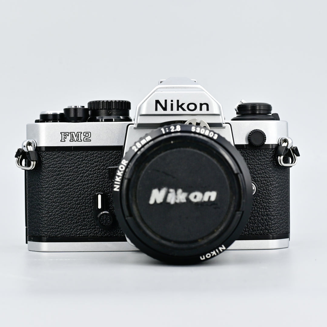 Nikon FM2 +AIS 28mm F2.8 Lens