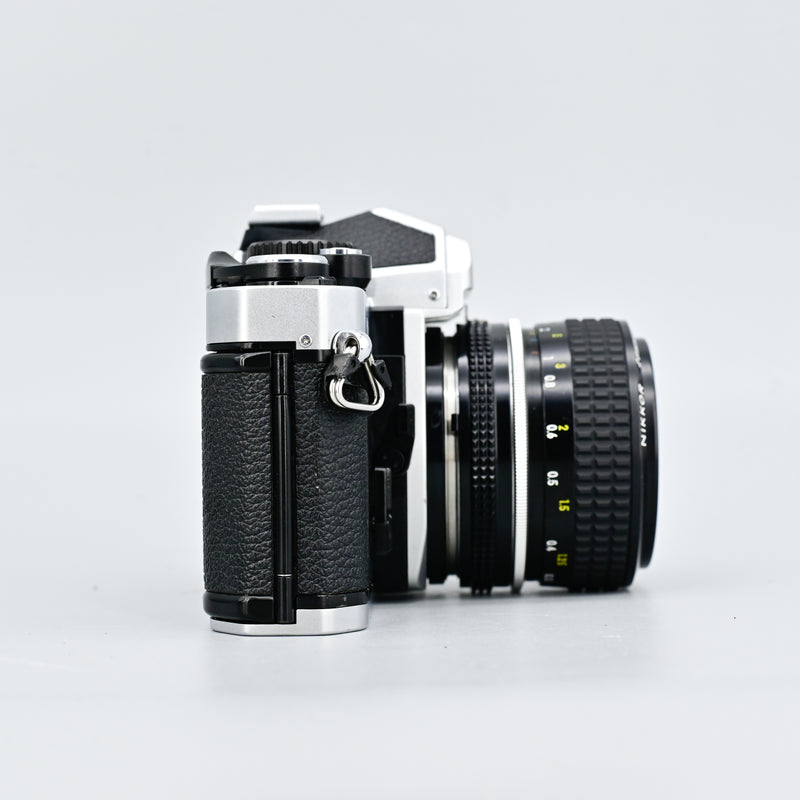 Nikon FM2 +AIS 28mm F2.8 Lens