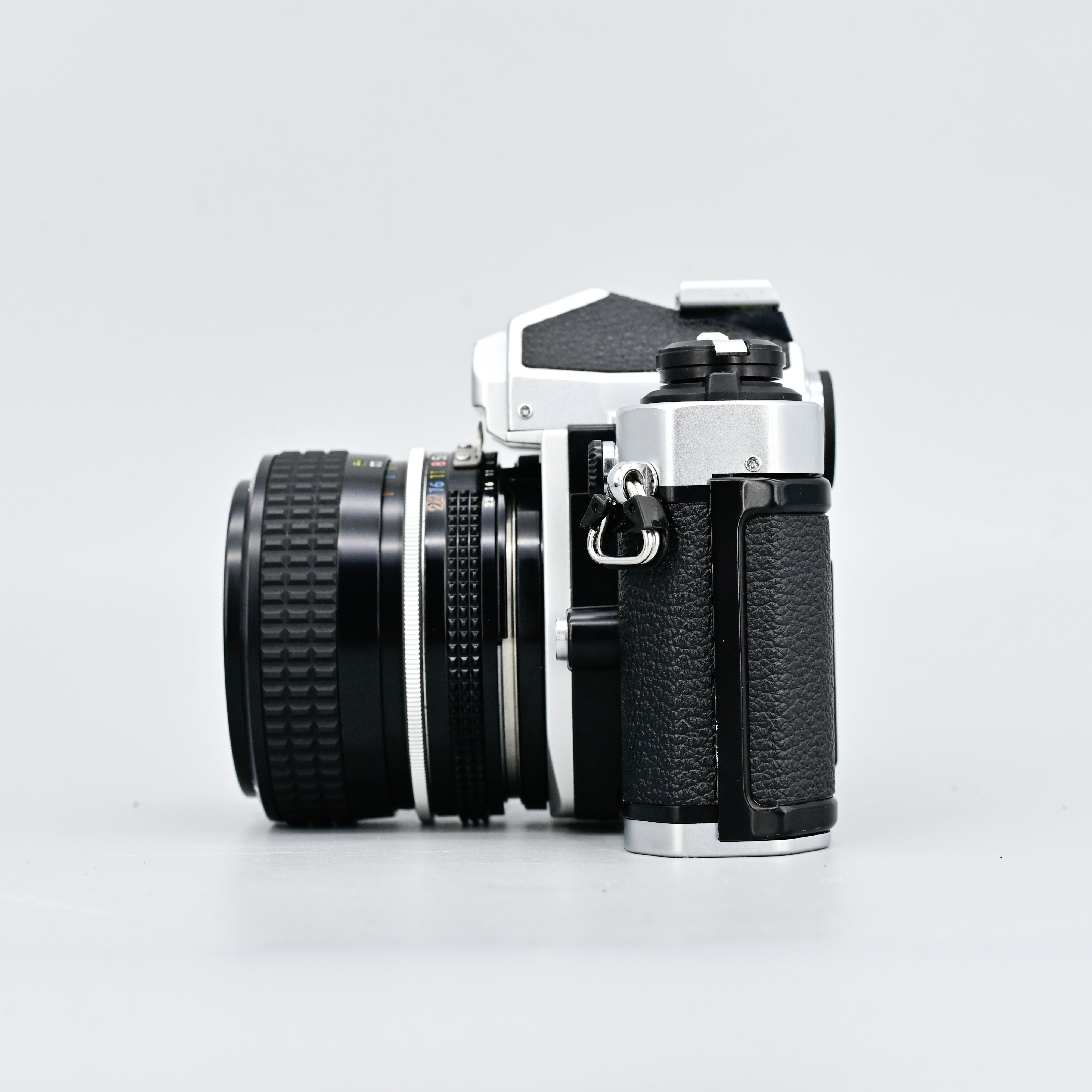 ⭐︎Nikon FM2 + Nikkor 28mm f2.8(ジャンク品) NZ67970.jpg?v=1667384851&width=900