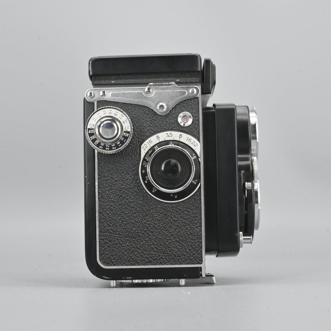 Yashica D