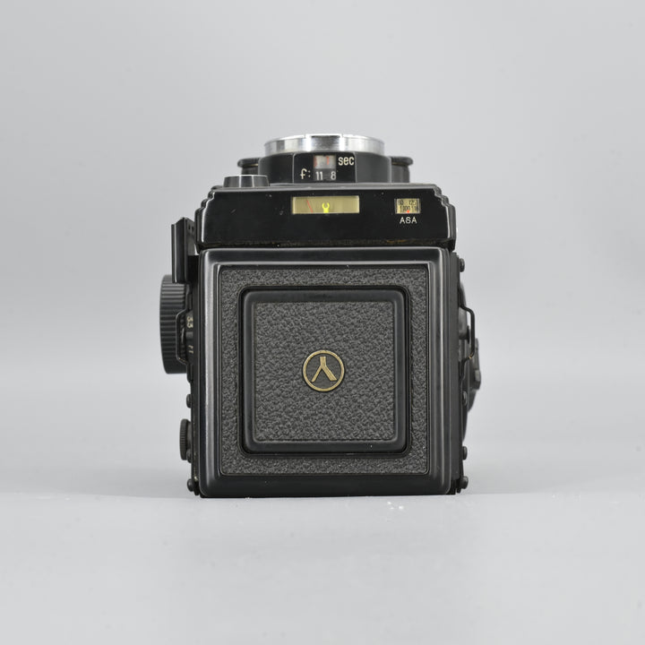 Yashica Mat 124G with Case.