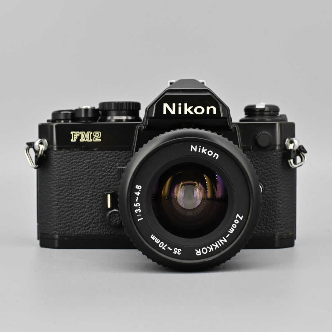 Nikon FM2 Black + Zoom-Nikkor 35-70/3.5 Lens