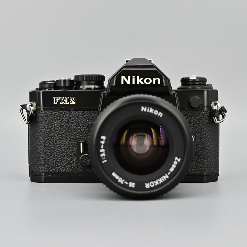 Nikon FM2 Black + Zoom-Nikkor 35-70/3.5 Lens