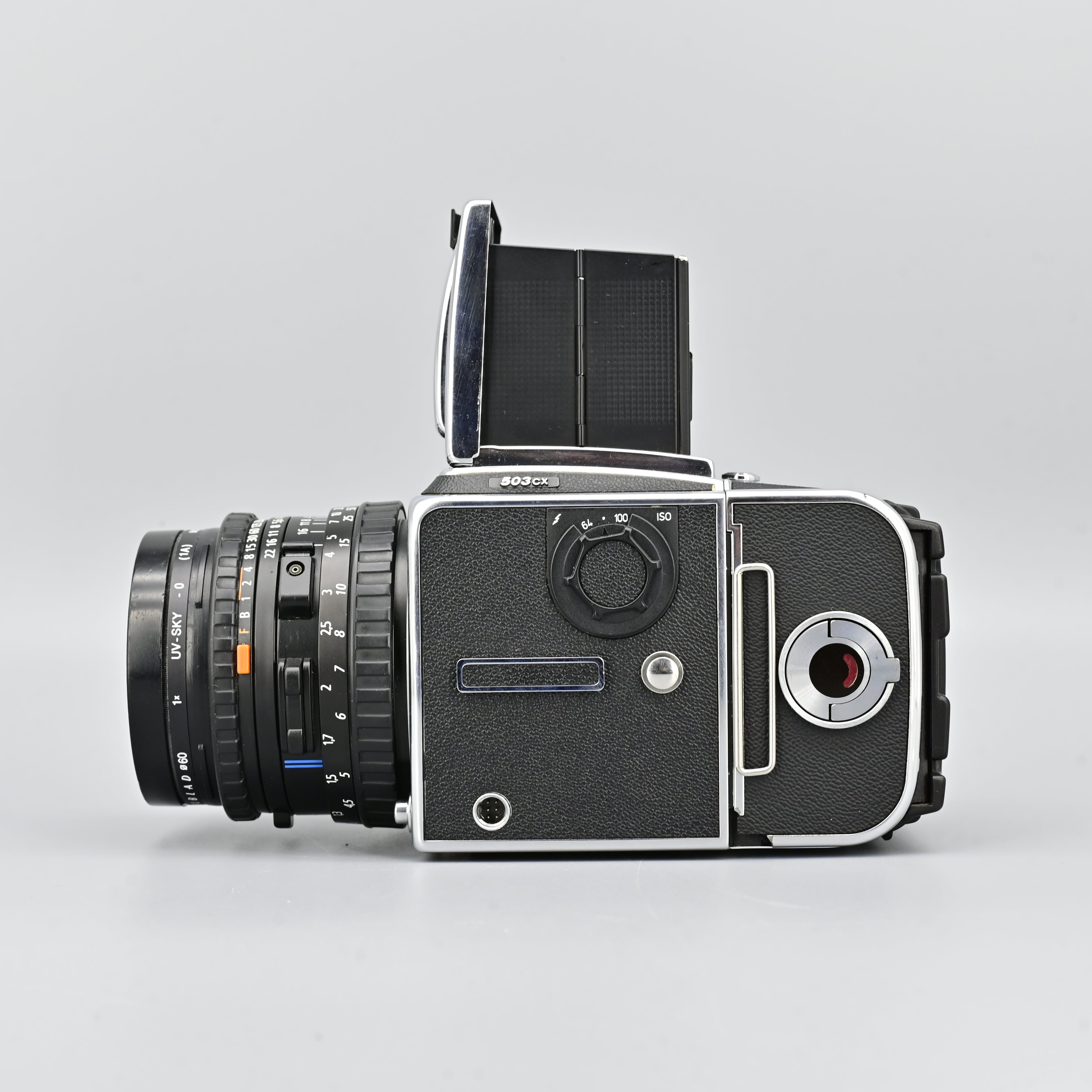 Hasselblad 503CX + CFE80mm F2.8T* + A24 film magazine. – SHOWA Hasselblad 503CX + CFE80mm F2.8T* + A24 film magazine. – SHOWA