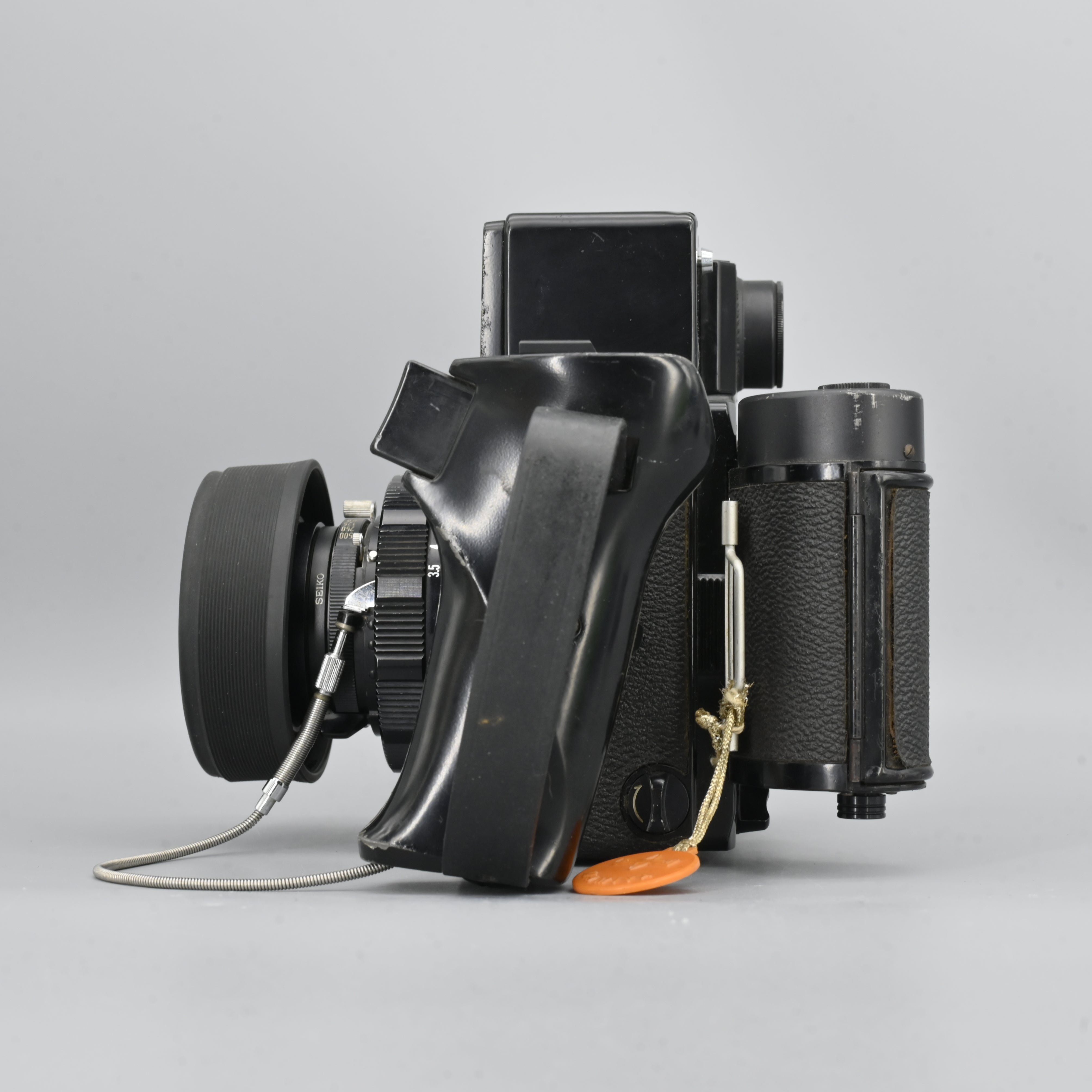 Mamiya Super 23 6x7 + Mamiya-Sekor 100mm F3.5 Lens – SHOWA