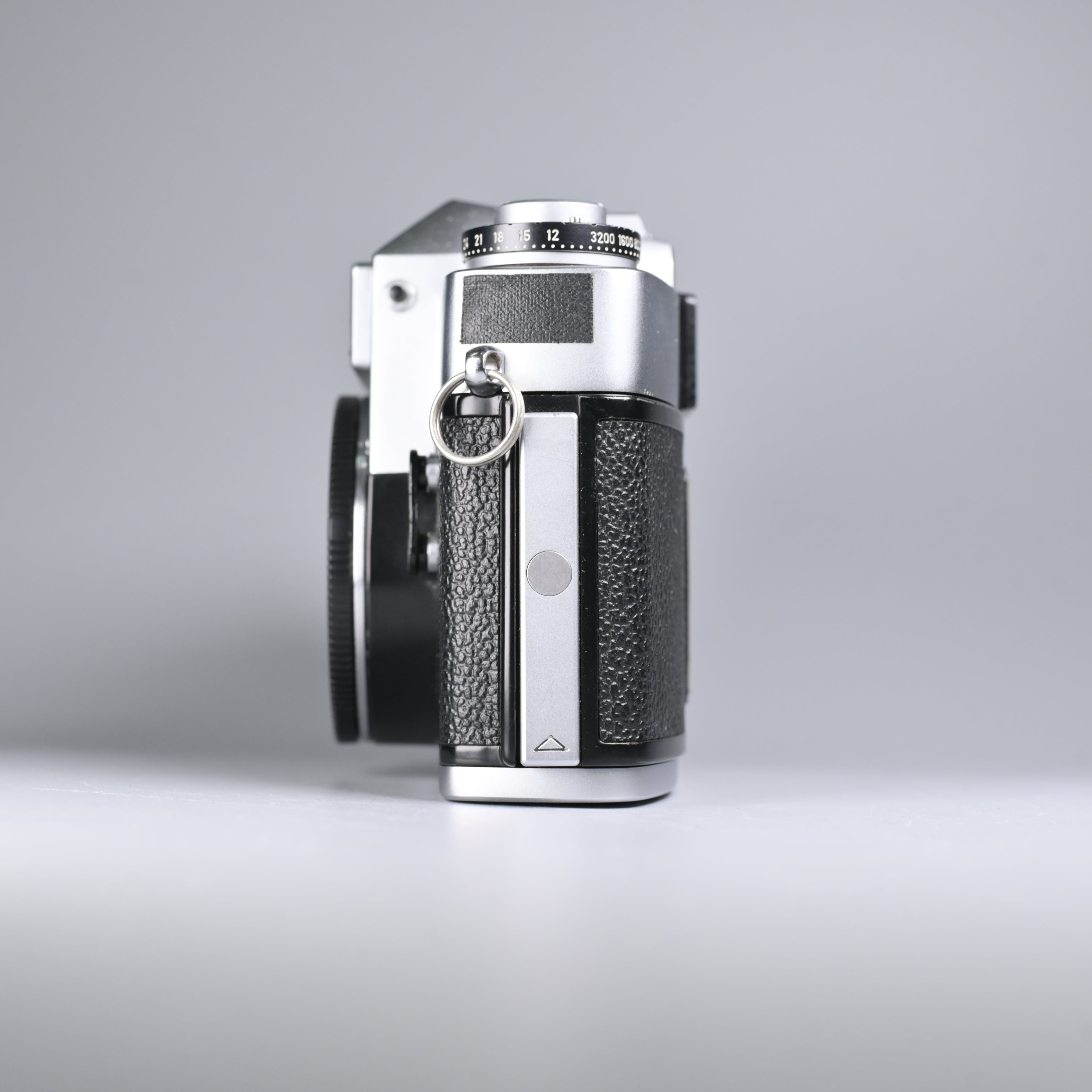 Leica Leicaflex SL Body Only. – SHOWA