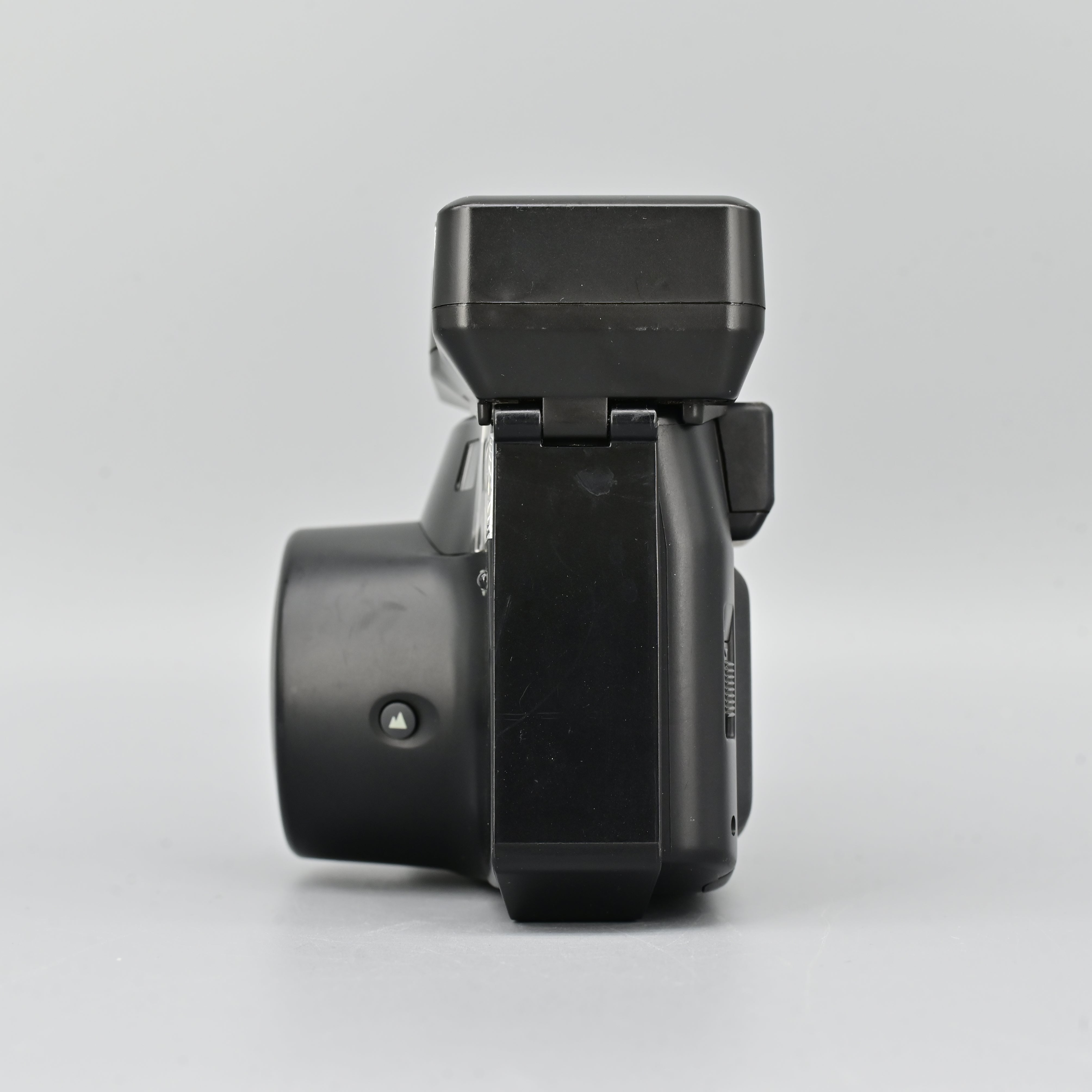 Fuji Zoom Cardia 2000 Date with Fuji Electronic Flash 2000 – SHOWA