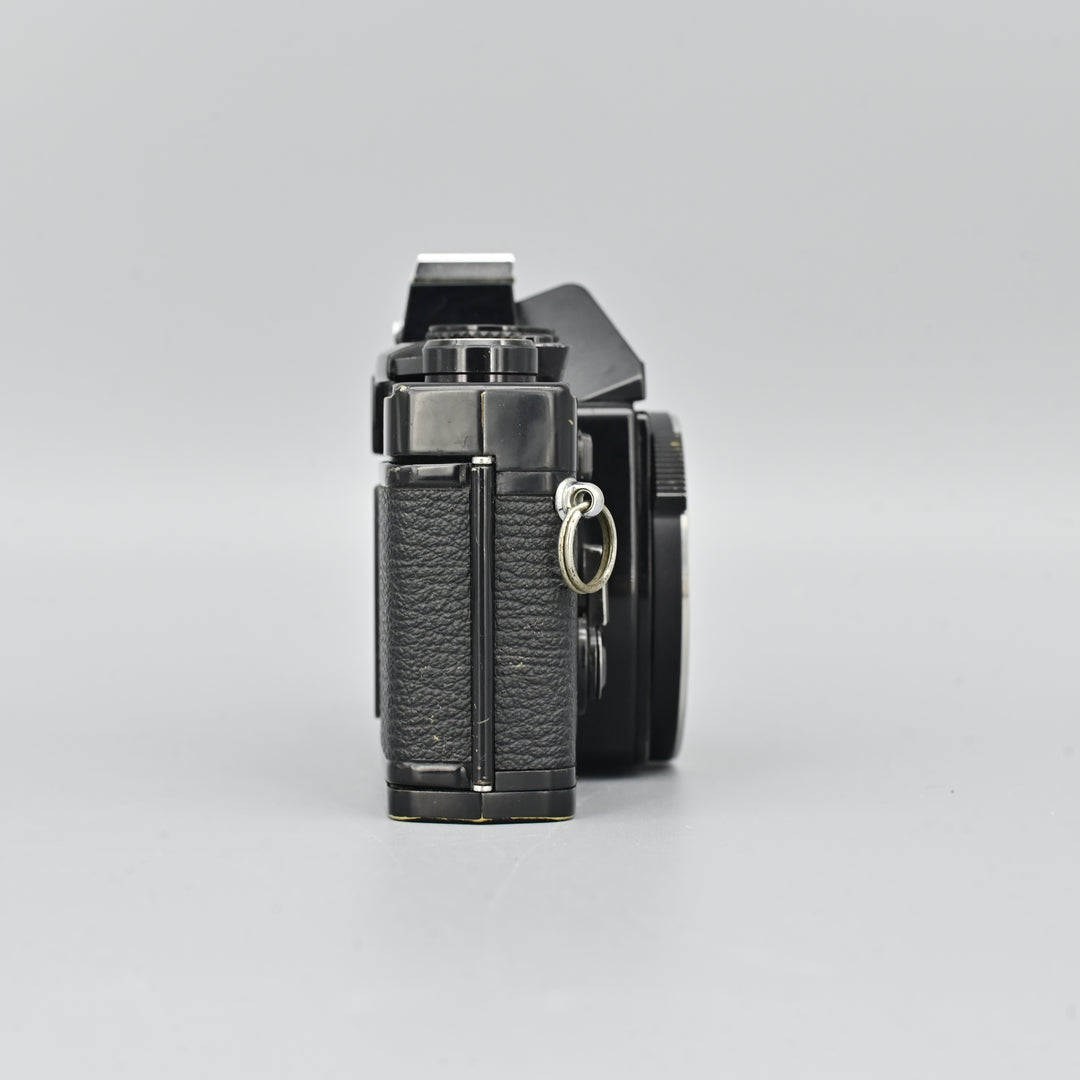 Olympus OM2N Black Body Only (Box Set)