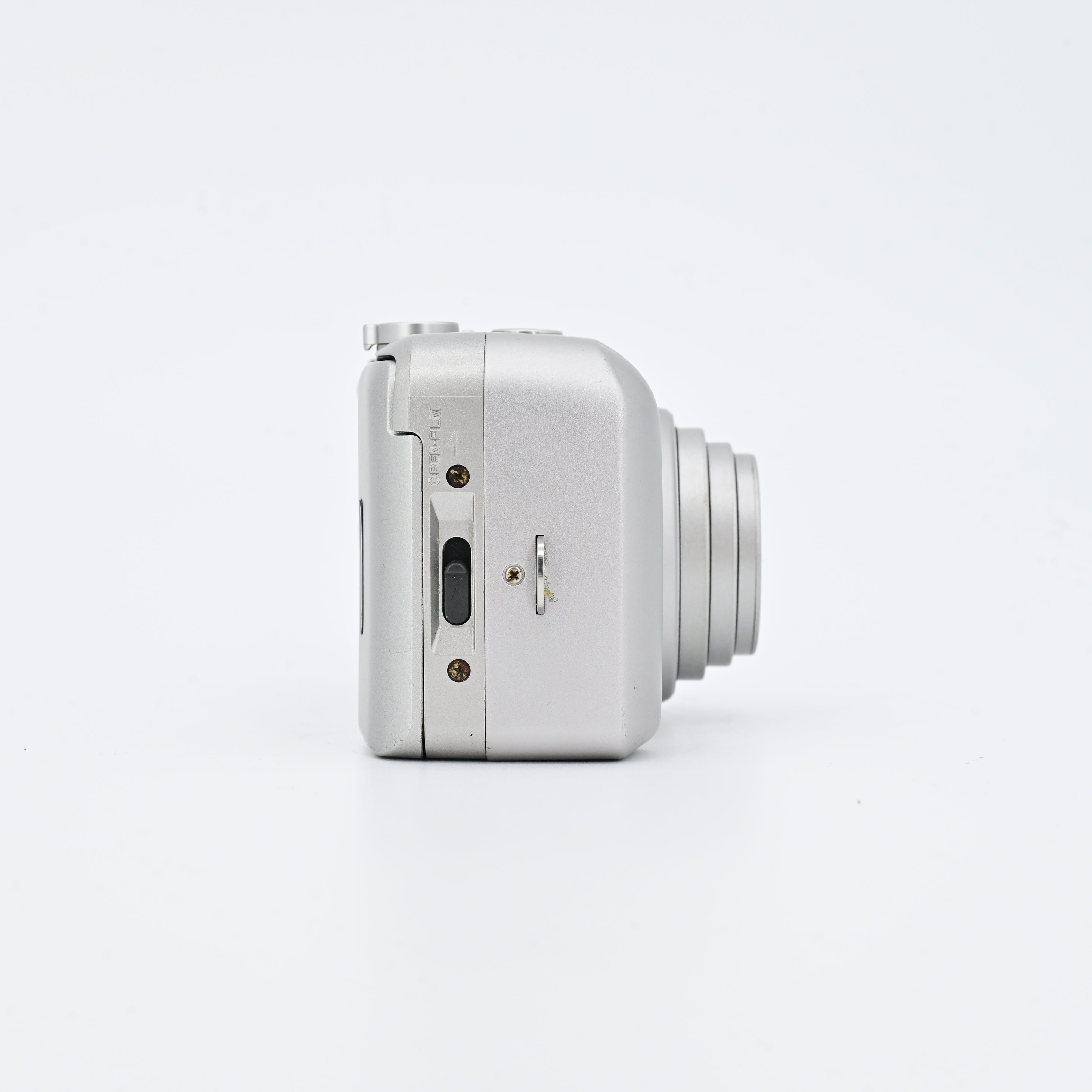 Fujifilm Silvi 1600 – SHOWA Fujifilm Silvi 1600 – SHOWA