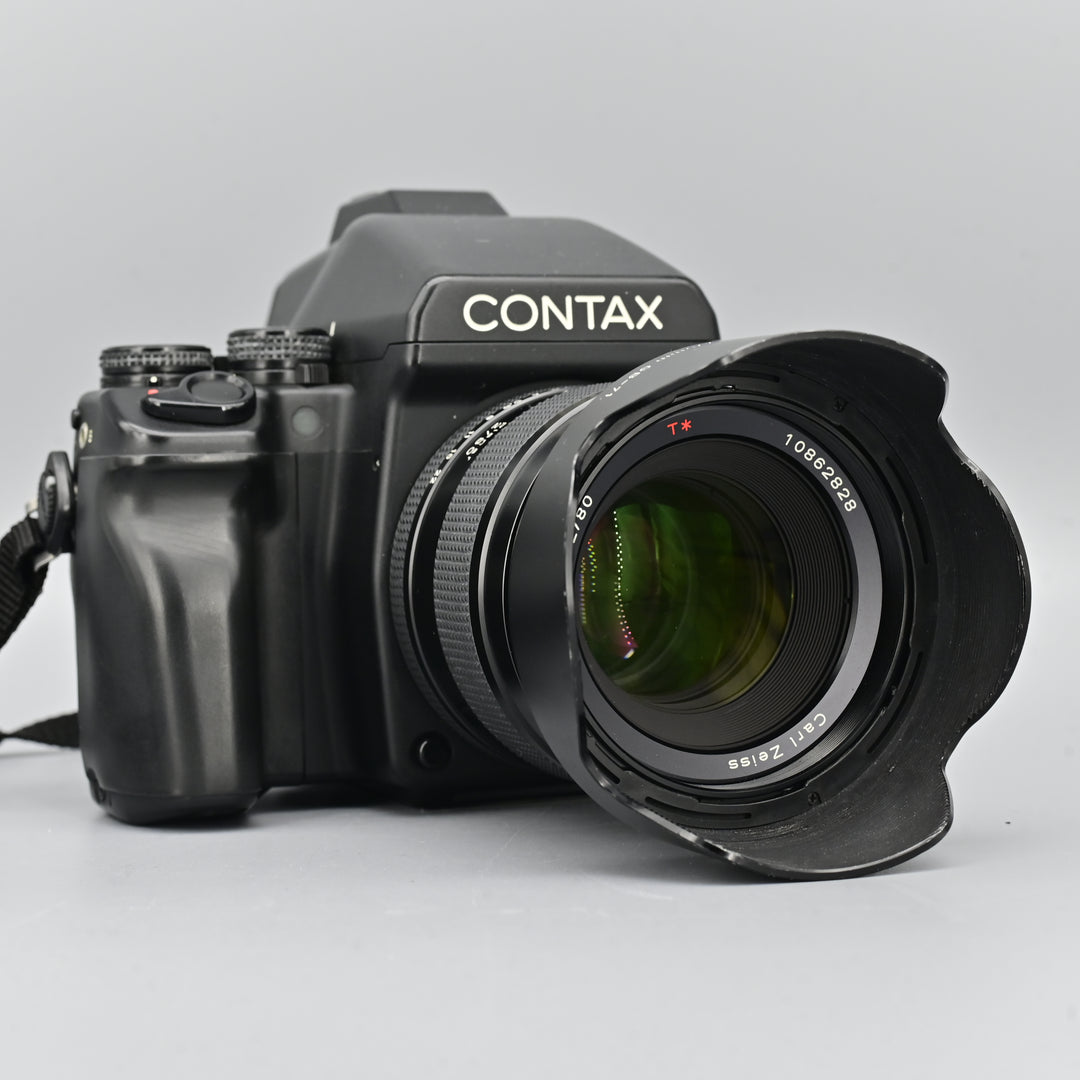 Contax 645 + Carl Zeiss T* Planar 80mm F2 Lens.