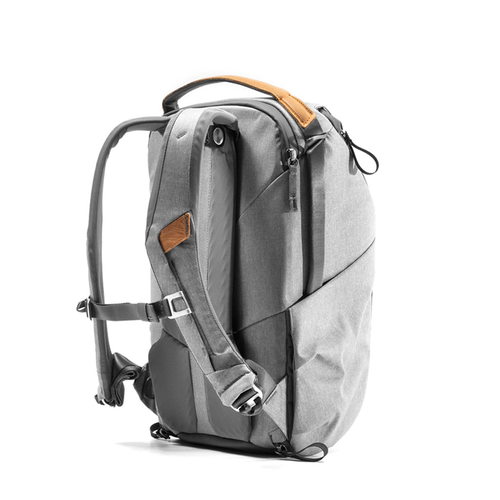 Peak Design - Everyday Backpack v2 - 20L – SHOWA